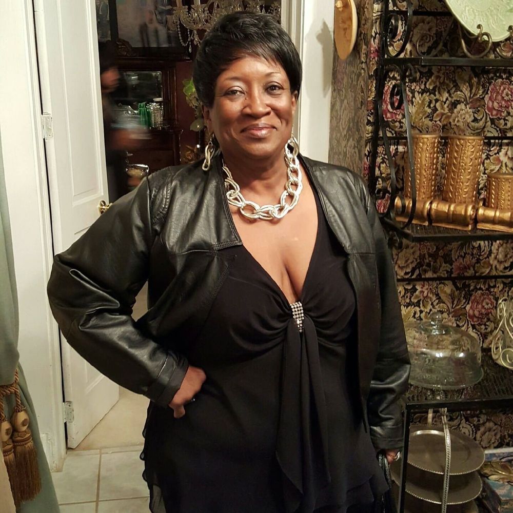 Meet your Posher, Debra
